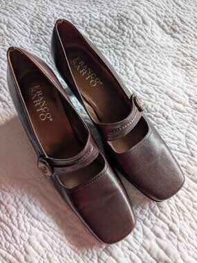 Franco Sarto Leather Mary Janes shoes, Dark Brown, Size 9B, EUC